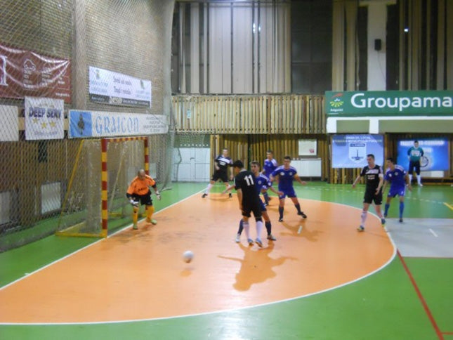 Echipa de futsal, învinsă la Deva