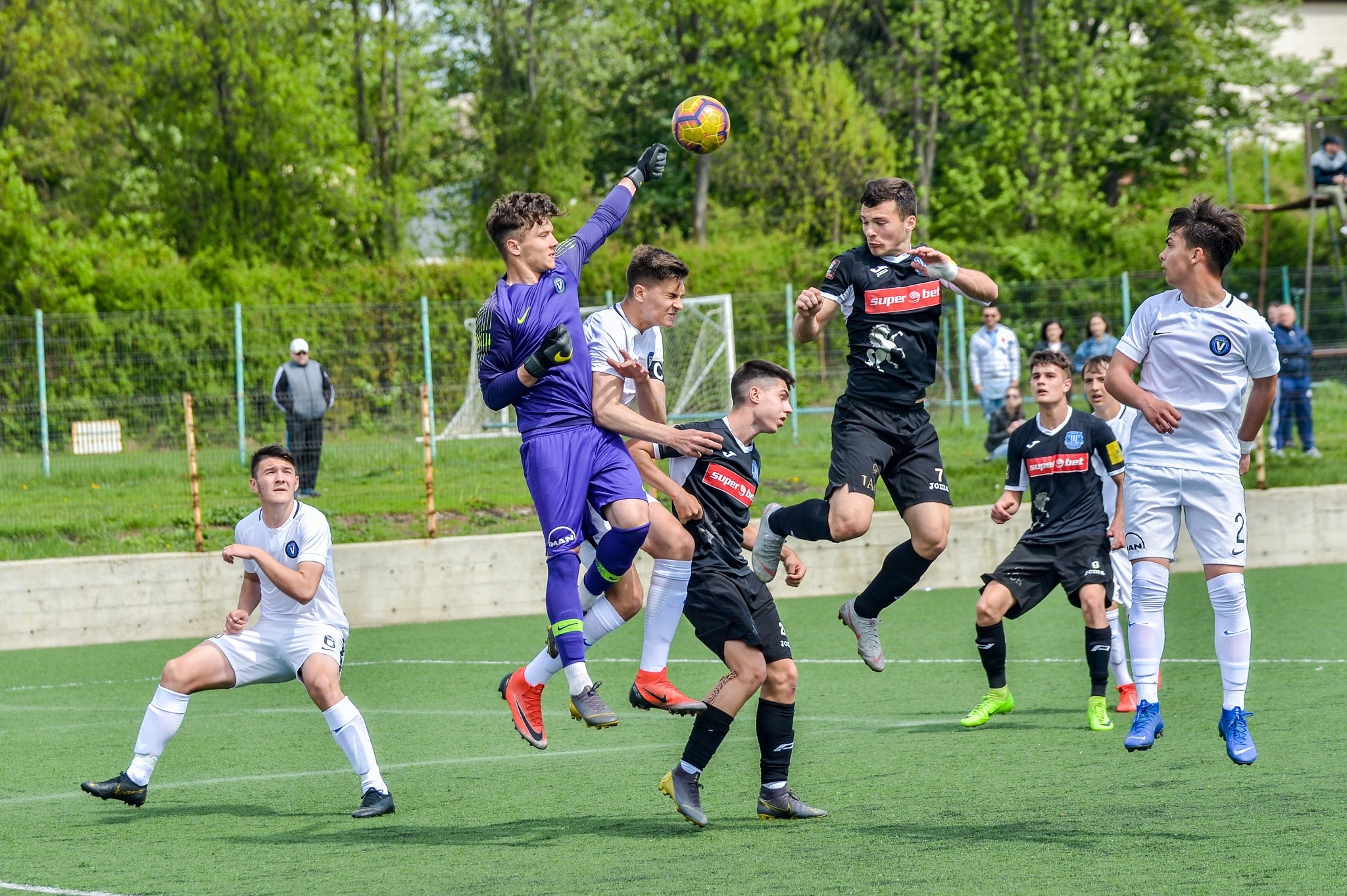 Trei dueluri FC Viitorul-Poli Iași