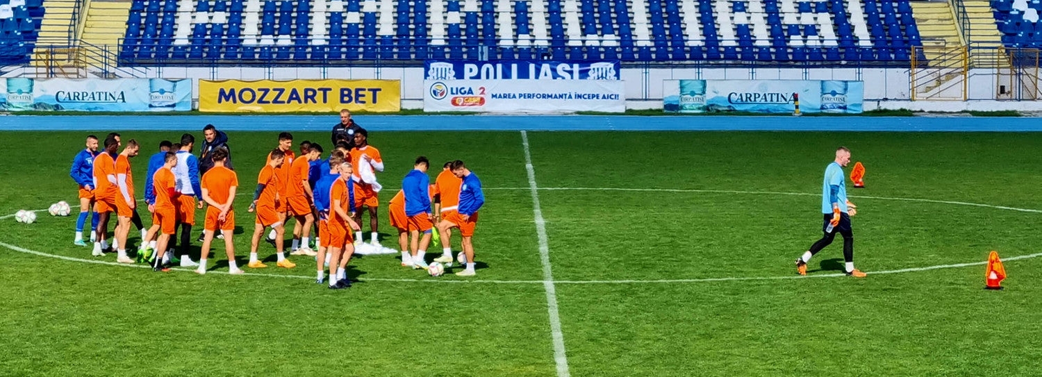 O săptămână cu 2 jocuri în 2 competiții